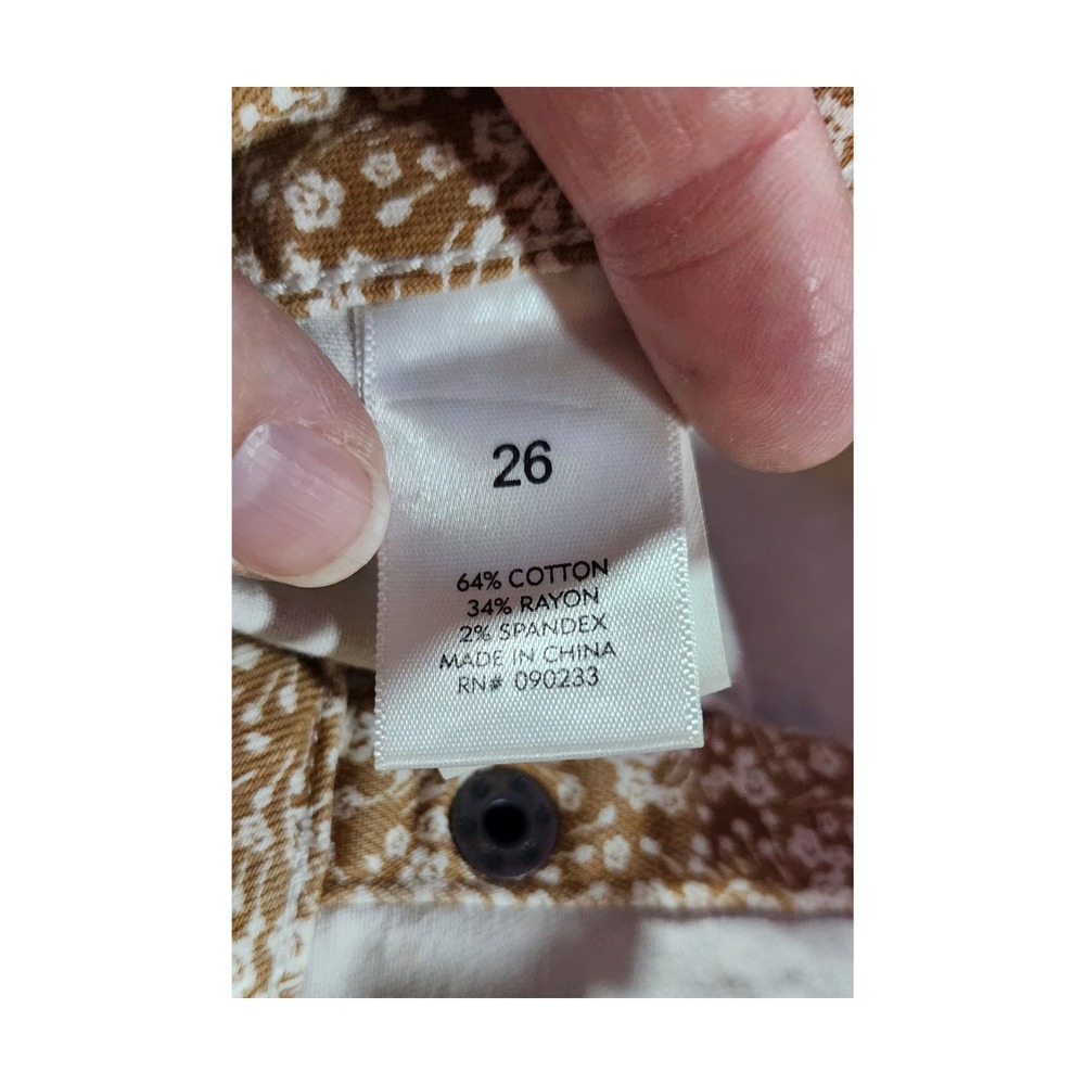 Kendall & Kylie Pac Sun Floral Denim Mini Skirt Brown & white. Size 28 - Picture 4 of 7